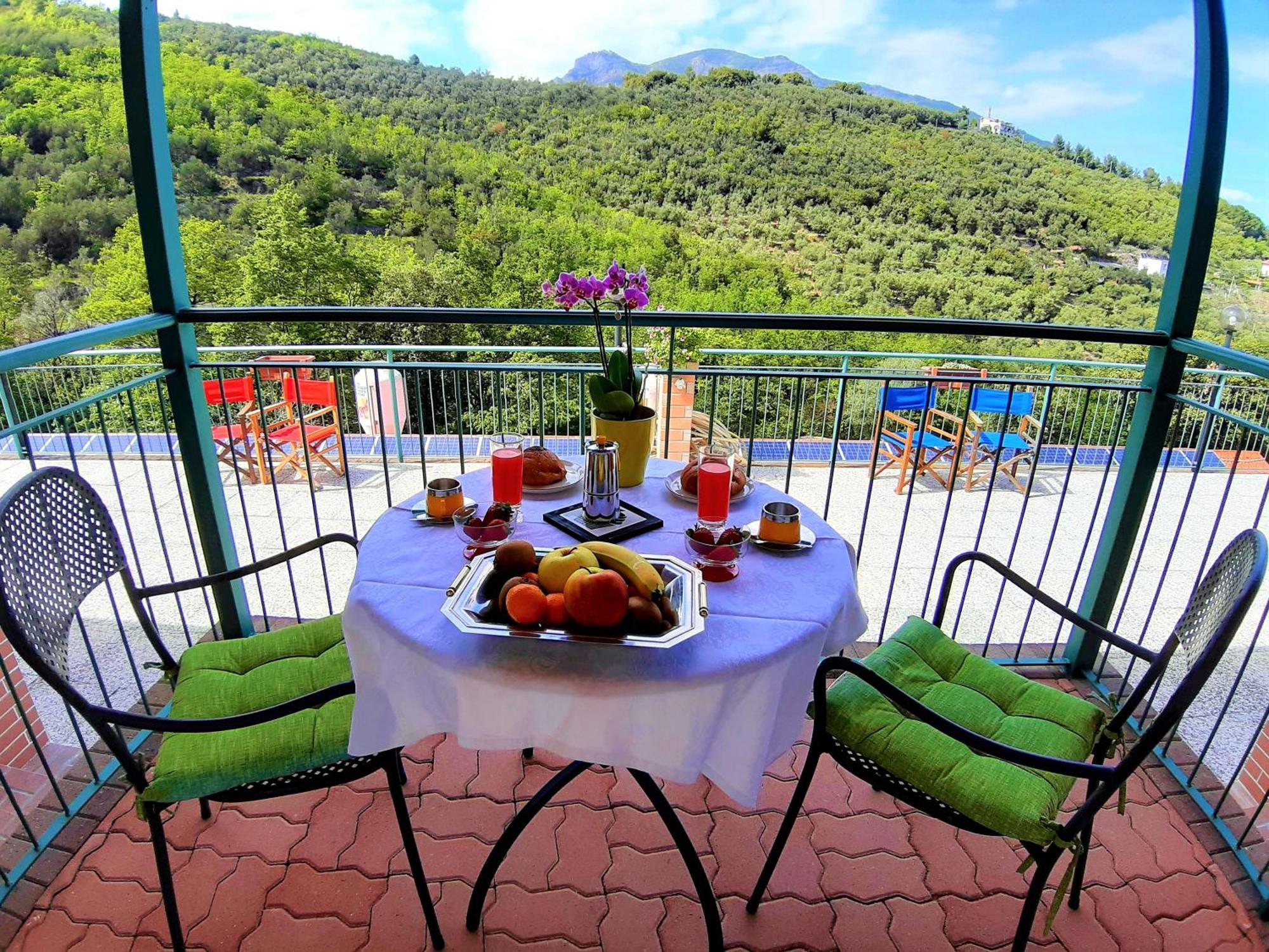 Agriturismo Monte Acuto - Natura, Mare & Relax In Piscina Toirano Ruang foto